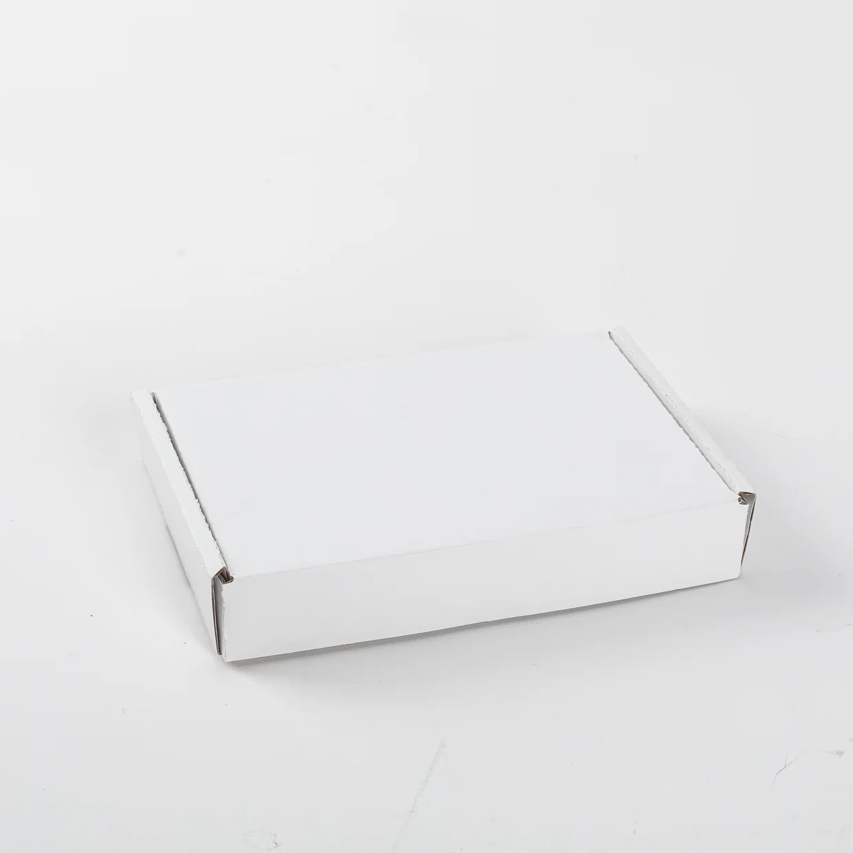 Brievenbusdoos MAX - 37x26x2.8 - Wit